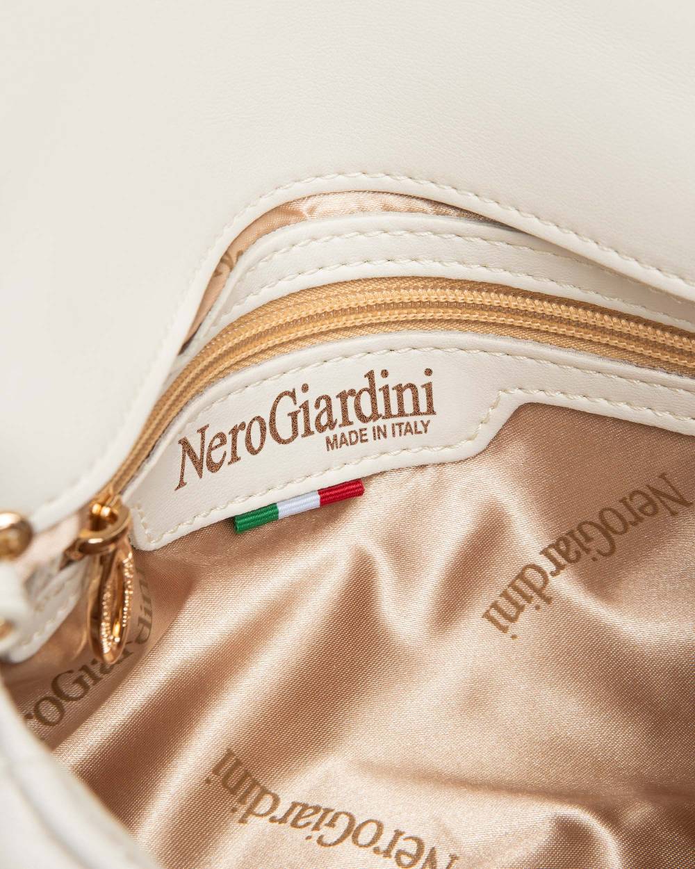 NeroGiardini Art. E443770D Convenienza