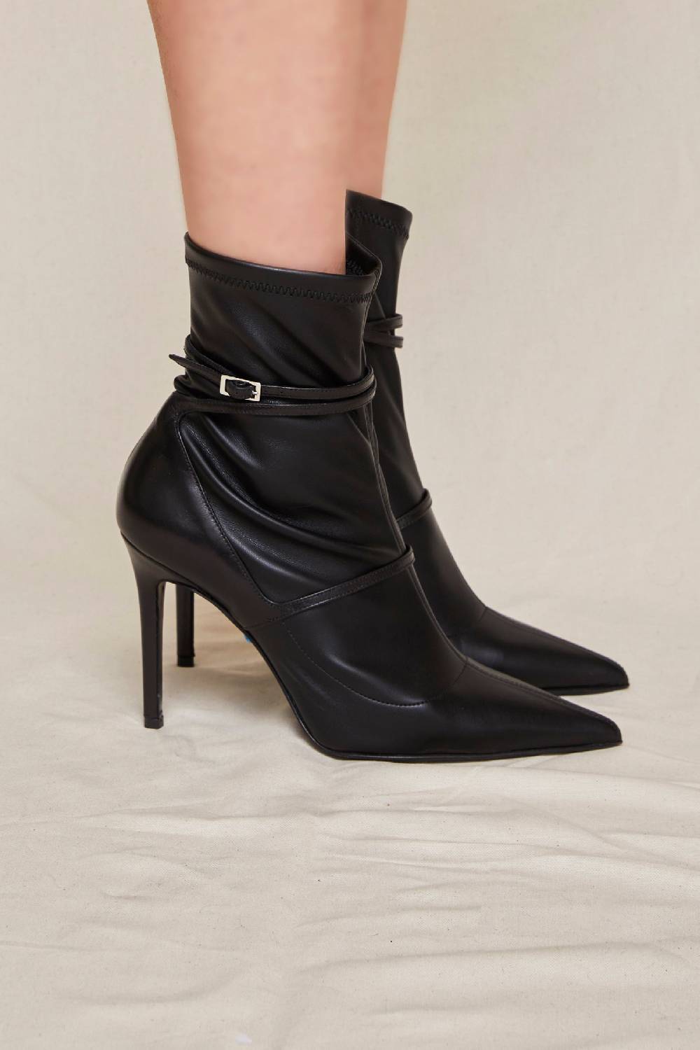 Kalliste K95 STRETCH ANKLE BOOTS BLACK In Vendita