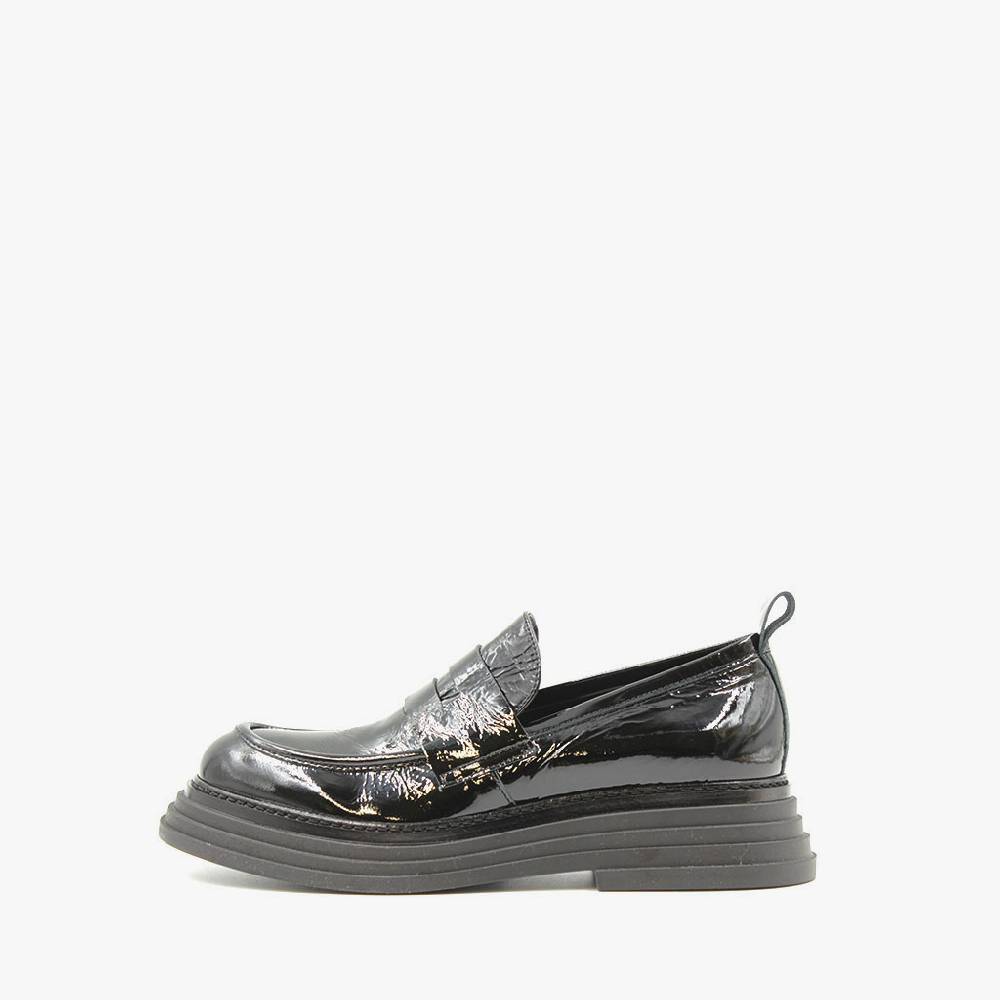 Laura Bellariva Mocassino nero lucido Offerta