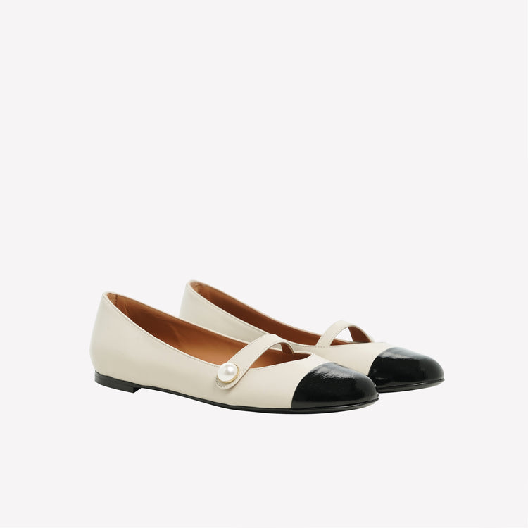 Roberto Festa BALLERINA FLAT CON CINTURINO E BOTTONE IN NAPPA BIANCA DIVY In Linea